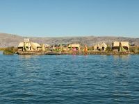 Insel der Uros auf dem Titicacasee